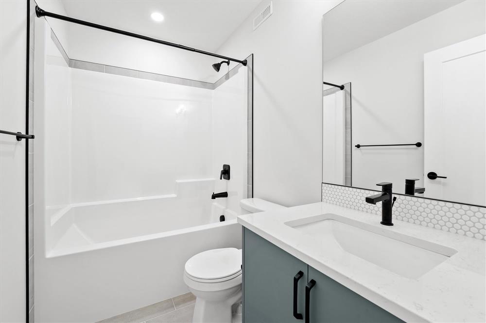Main Bathroom