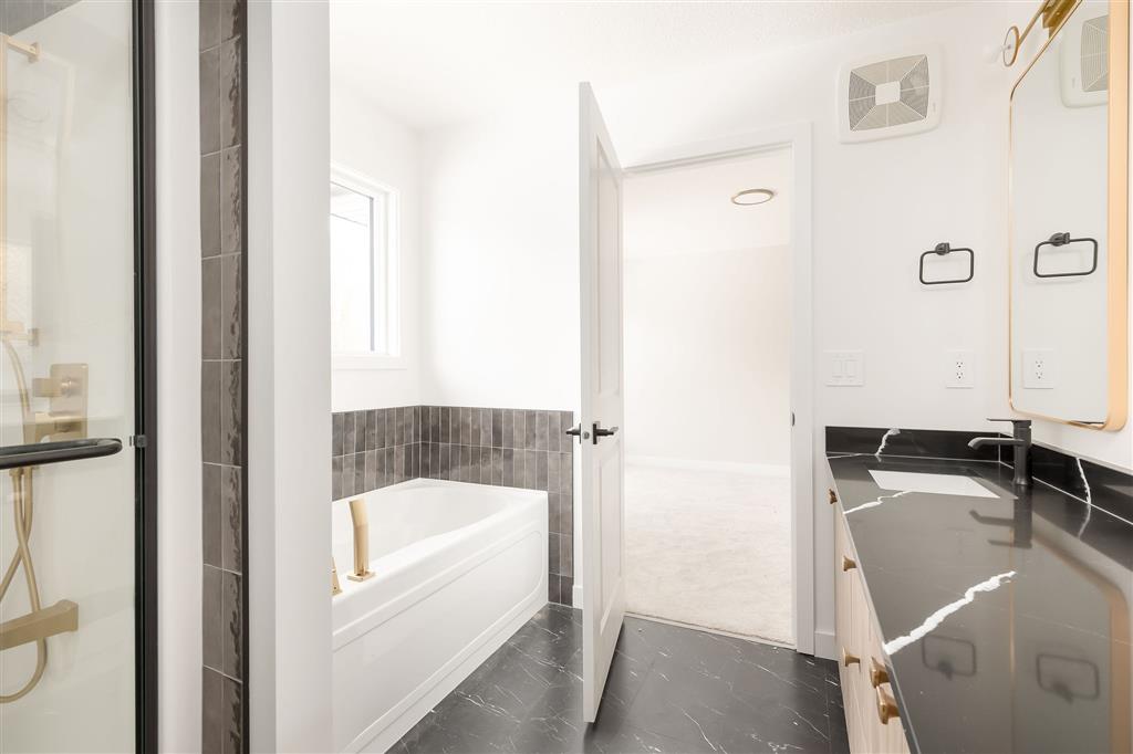 Easton_Neo_Bath