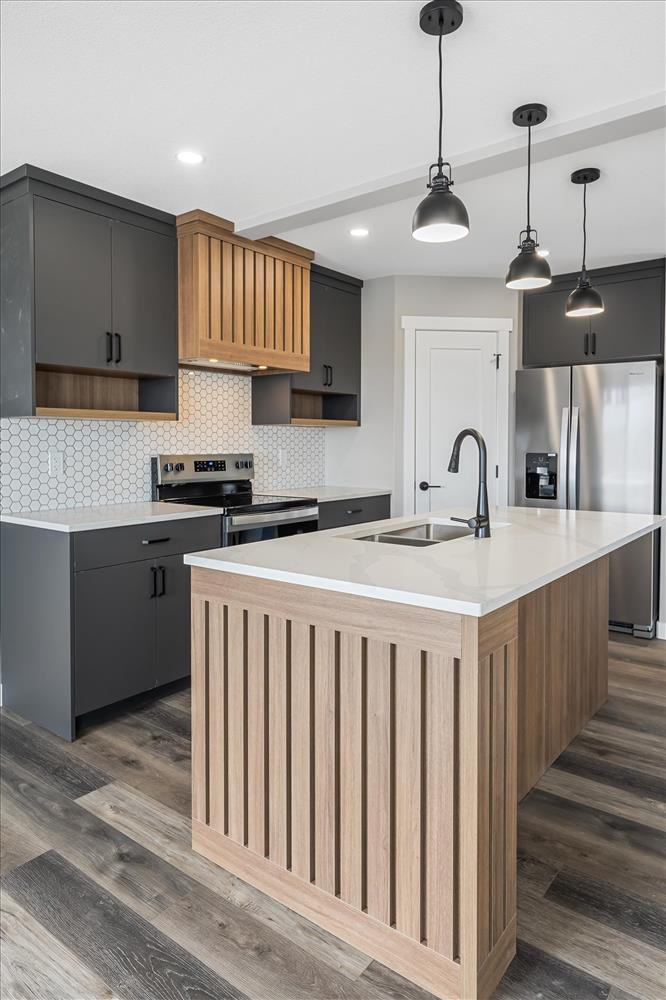 Kitchen 3 _ Unstaged